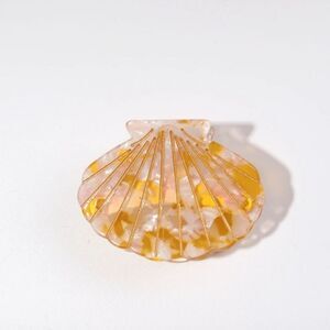 Shell Shaped Hair Clip #1557